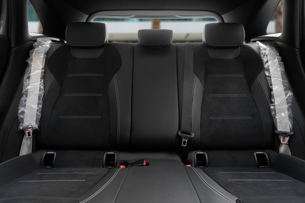 مرسيدس بنز GLA 200 4,113 P.M | 0% Downpayment | GLA200 AMG | 5 YEAR AGENCY WARRANTY!