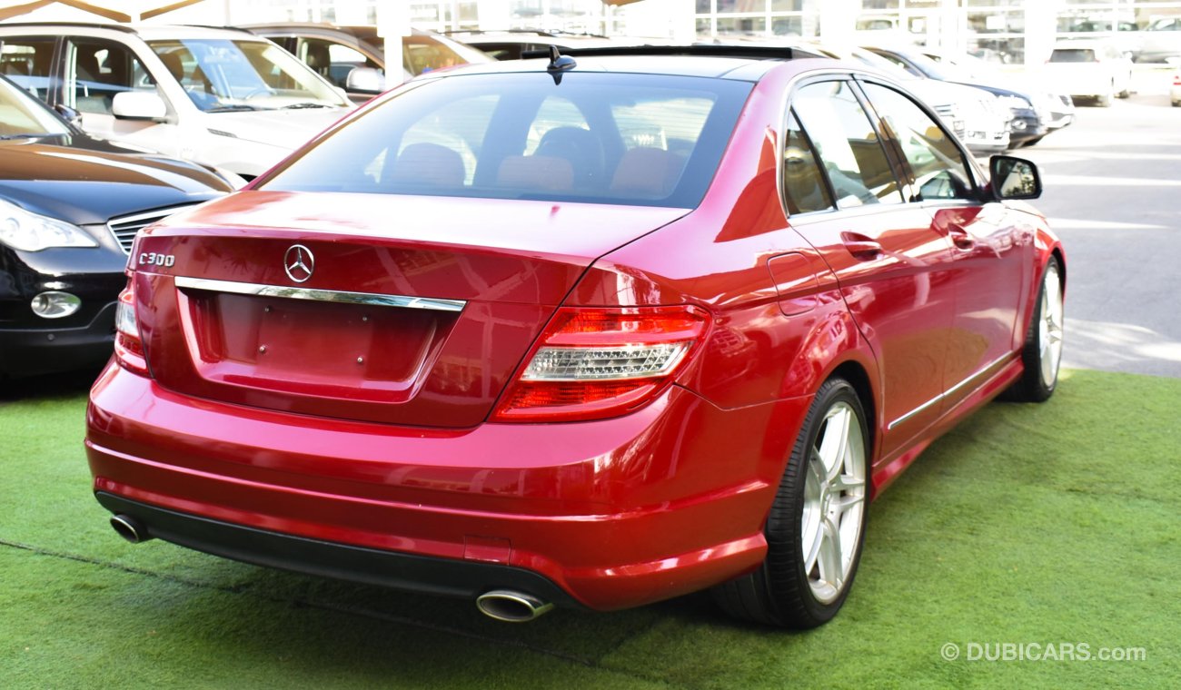 Mercedes-Benz C 300 2009 model, American import, leather, panorama, cruise control, alloy wheels, screen, in excellent c