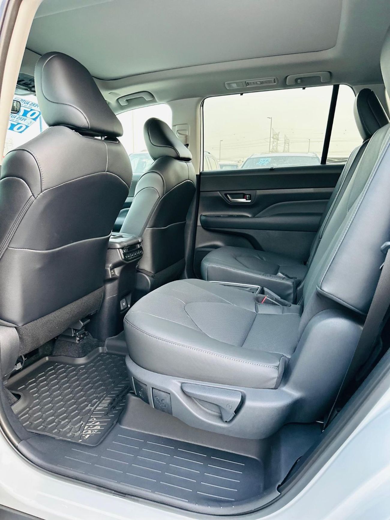 Toyota Grand Highlander Limited