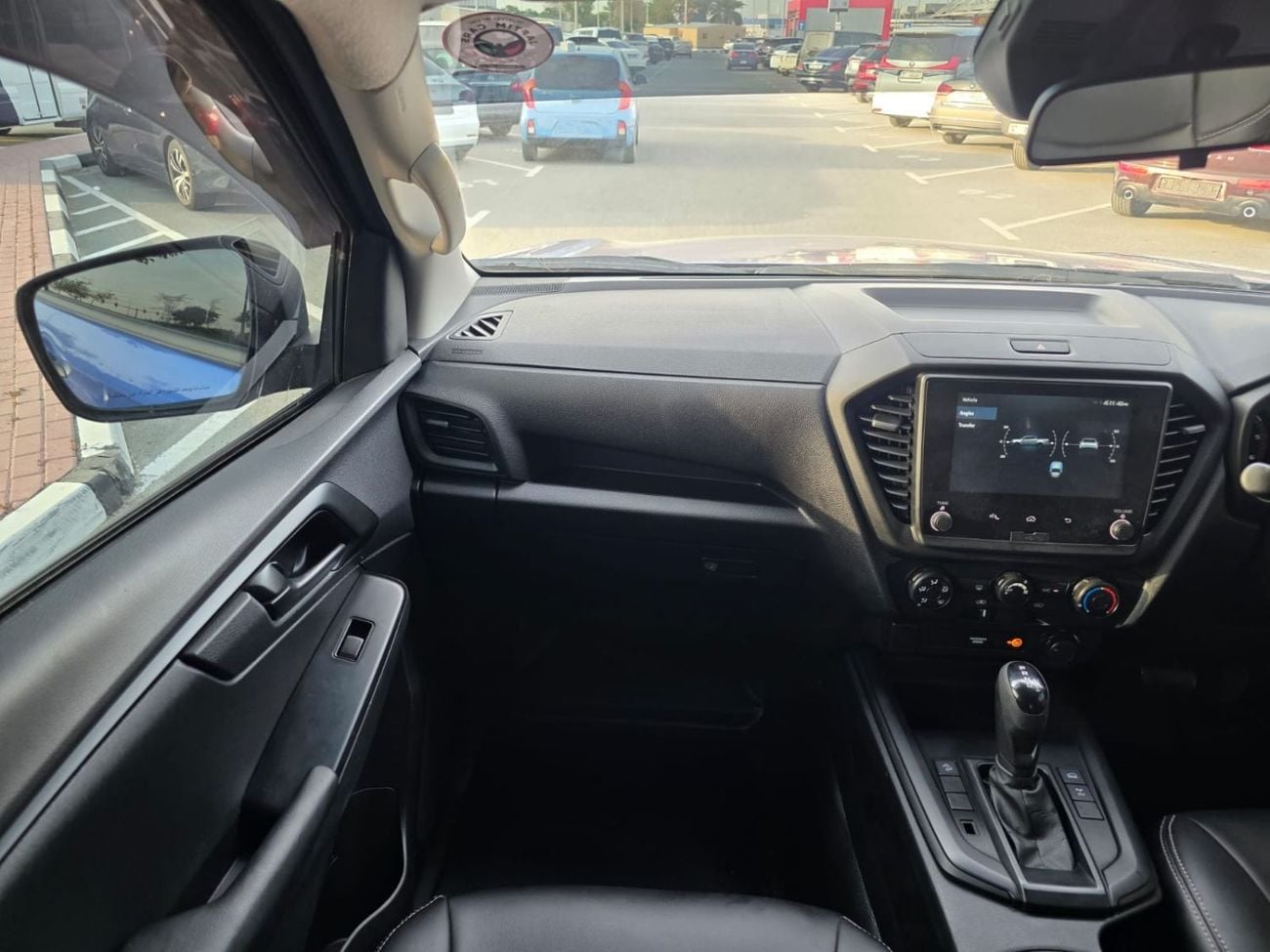 إيسوزو D ماكس -