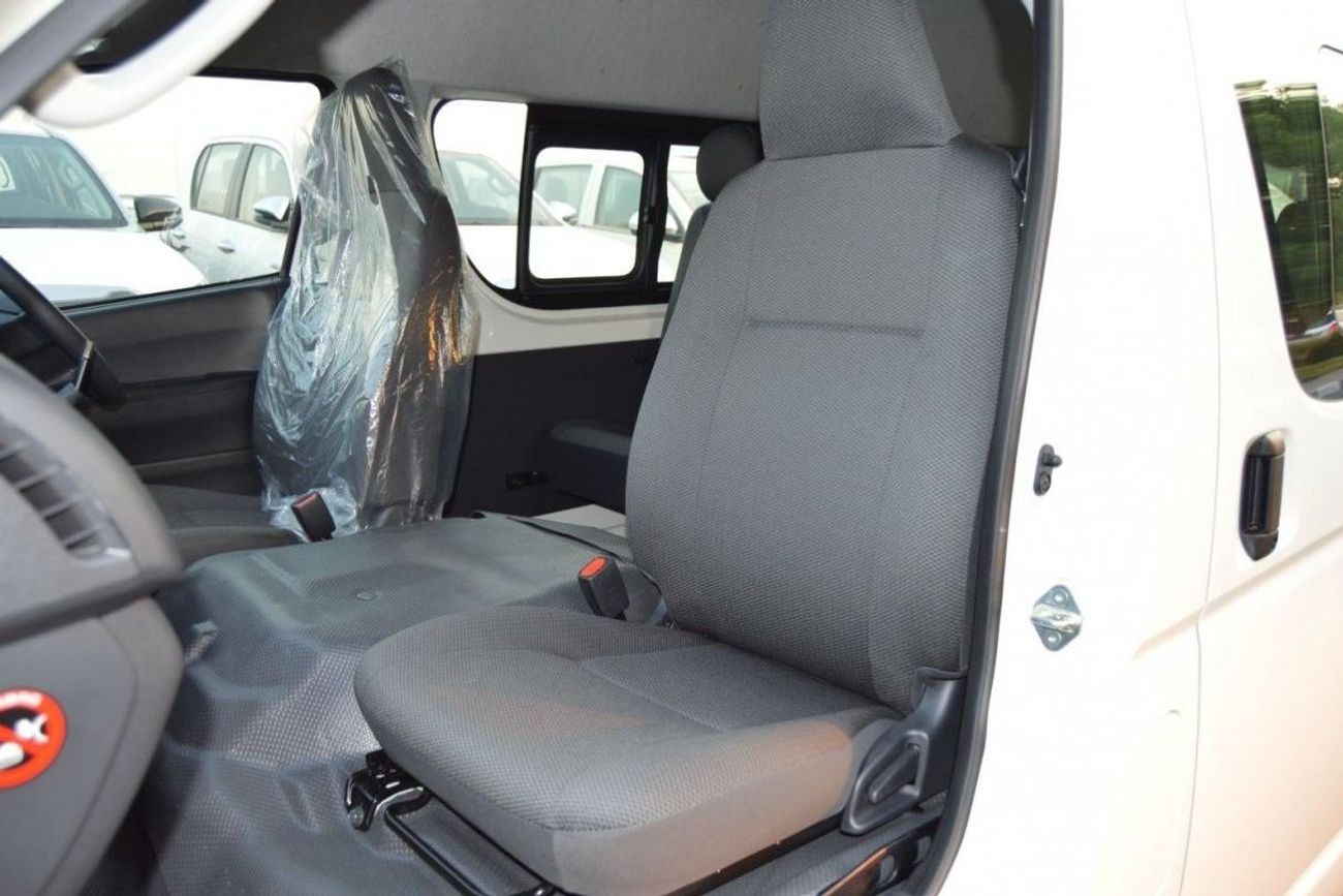 تويوتا هاياس High Roof