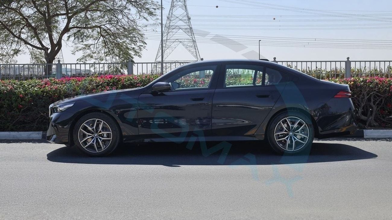 BMW 530i ( Eid al-Adha Offer ) (For Export , НА ЭКСПОРТ) M 2.0T 2026 RWD Без пробега