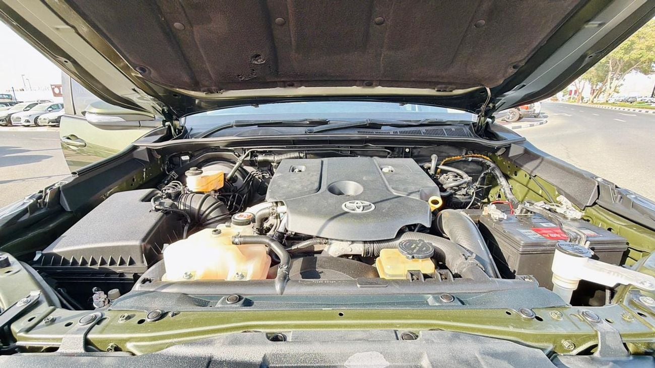 تويوتا هيلوكس -