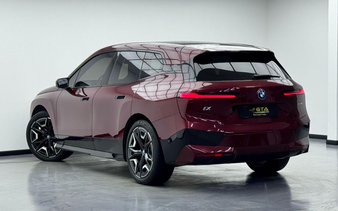 BMW iX xDrive40 2023 BMW iX xDrive40, 2028 BMW Warranty, 2029 BMW Service Pack, Very Low Km, GCC