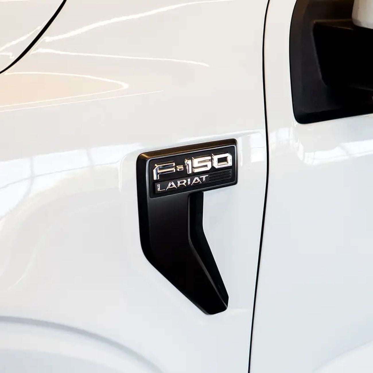 فورد F 150 Lariat Special Edition 3.5L 2,682 p.m • 0% Downpayment • F-150 Lariat • Agency Warranty