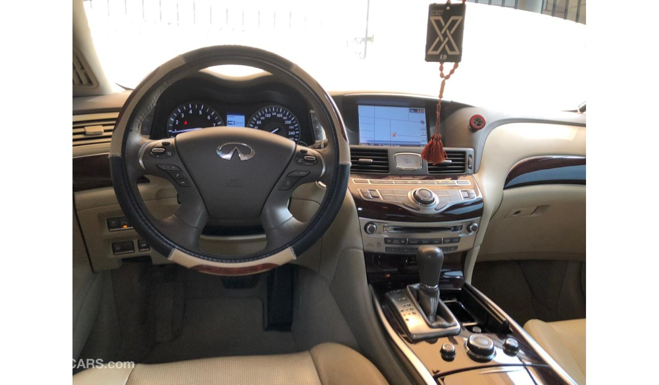 إنفينيتي Q70 Infinity  Super clean for sale