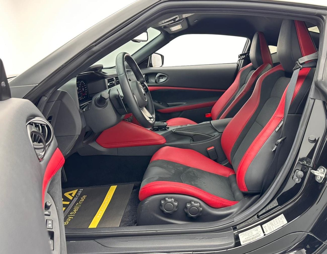 نيسان Z  2023 Nissan Z, Nov/2027 Nissan Warranty, Nissan Full Service History, Excellent Condition, GCC