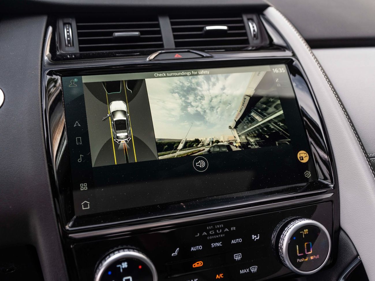 Jaguar E Pace R-Dynamic SE 2.0L