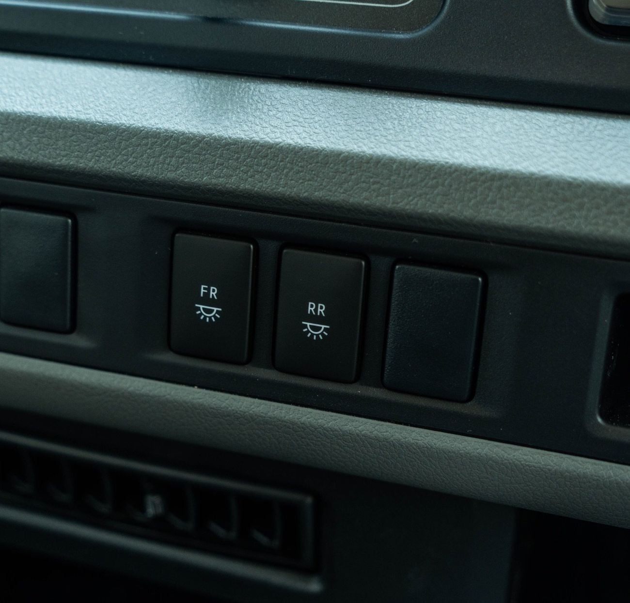 تويوتا كوستر COASTER 4.2 DIESEL || 23 Seater || 2026