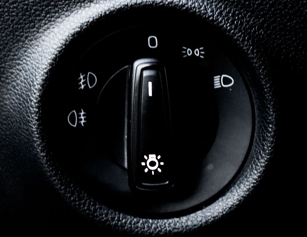 Skoda KAMIQ STYLE LEATHER Skoda Kamiq | 1.6 L | 2023 | GCC | Accident-Free | In Excellent Condition | 958 P.M