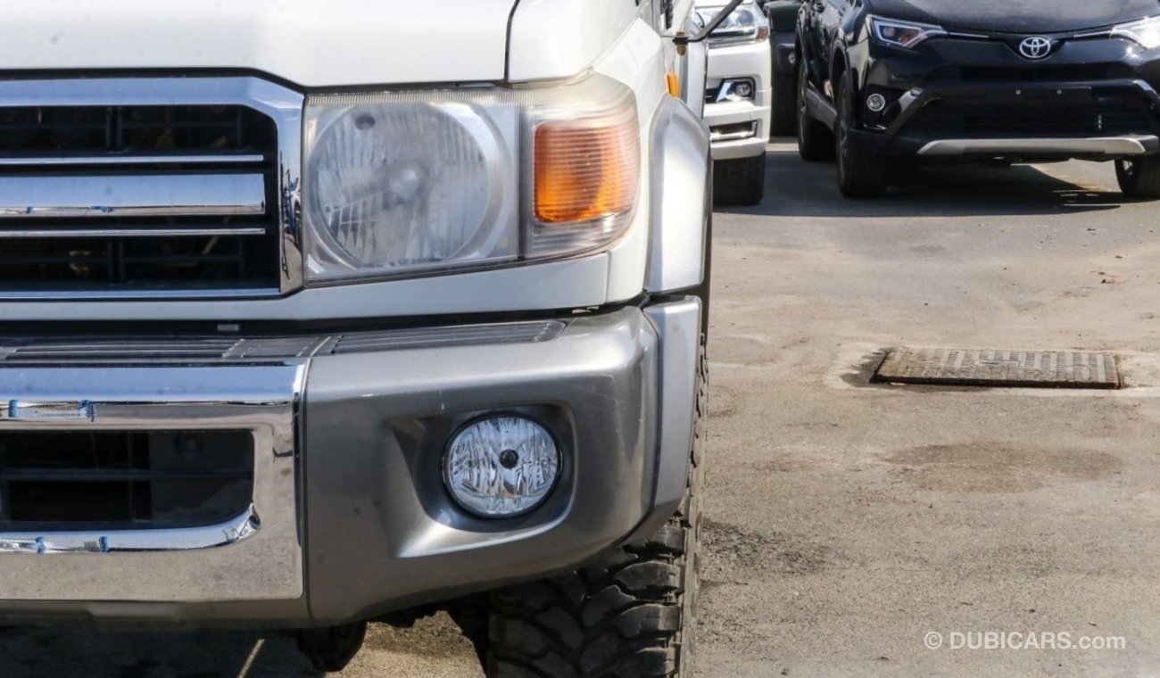 Toyota Land Cruiser Pick Up LX V8 Right hand drive diesel manual 4 5 V8 1VD special offer price
