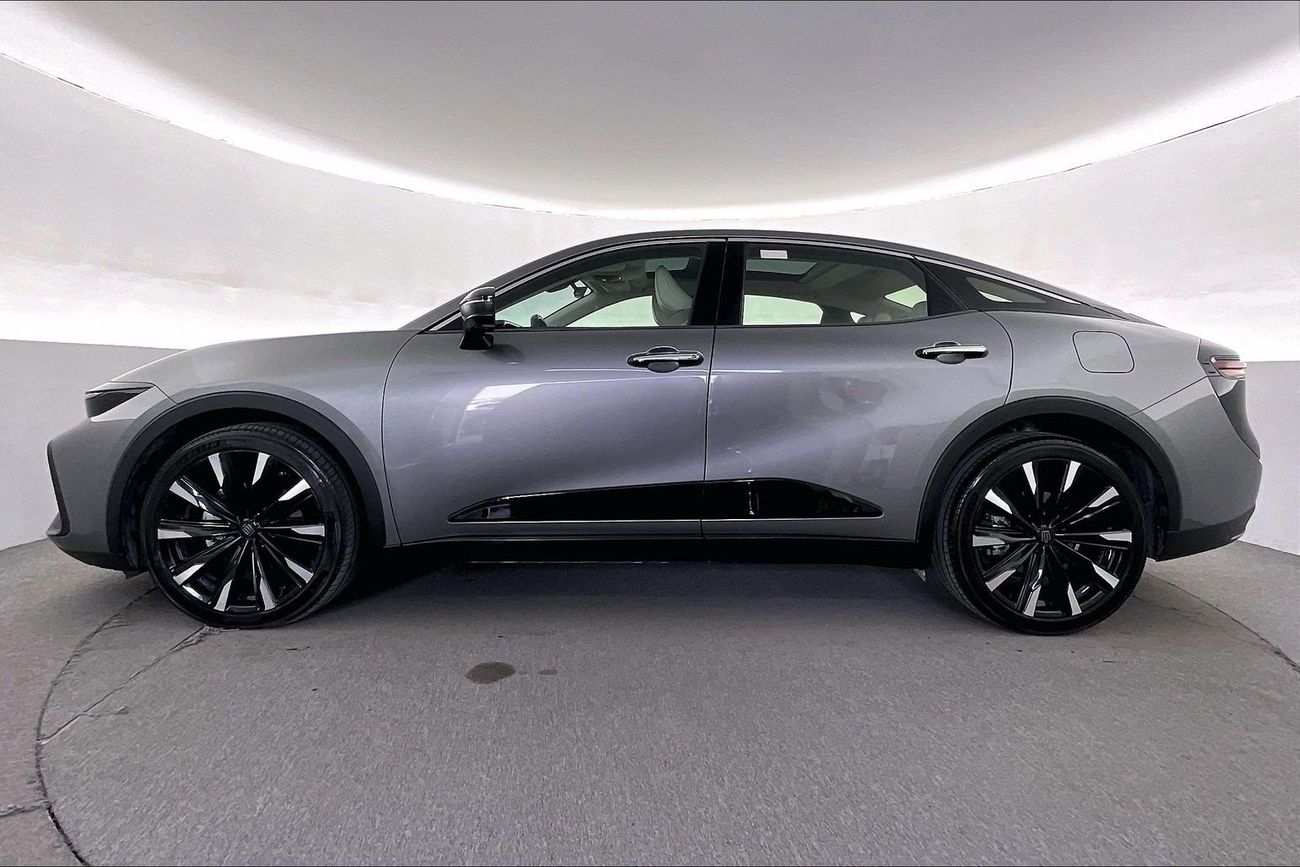 Toyota Crown Platinum | National Day Celebration | Guaranteed Warranty | 0 Down Payment