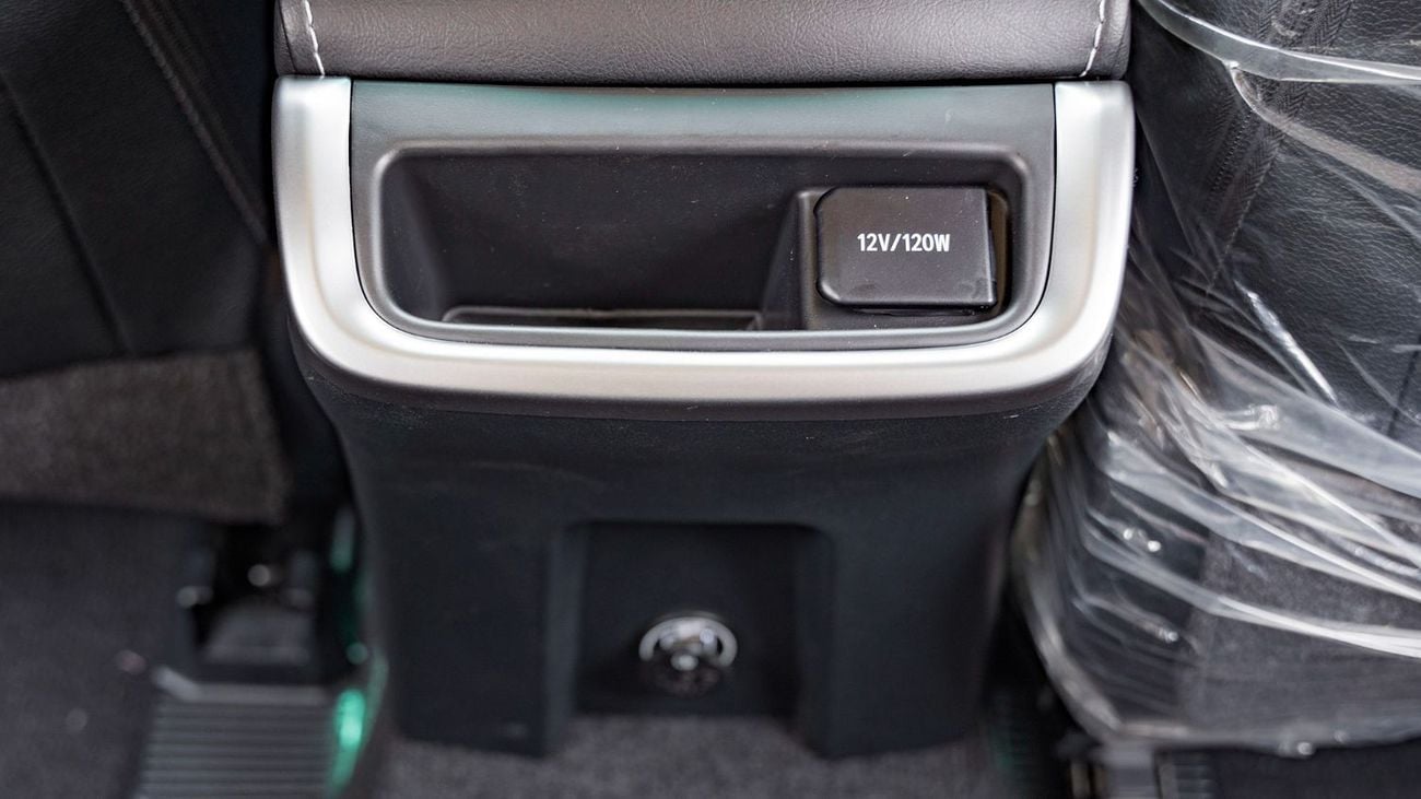 تويوتا فورتونر 2025 Toyota Fortuner 4.0L Petrol Full Option - GCC