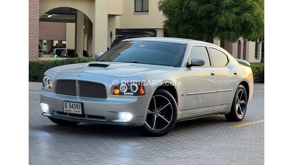 Used Dodge Charger 2006 for sale in Dubai 719887