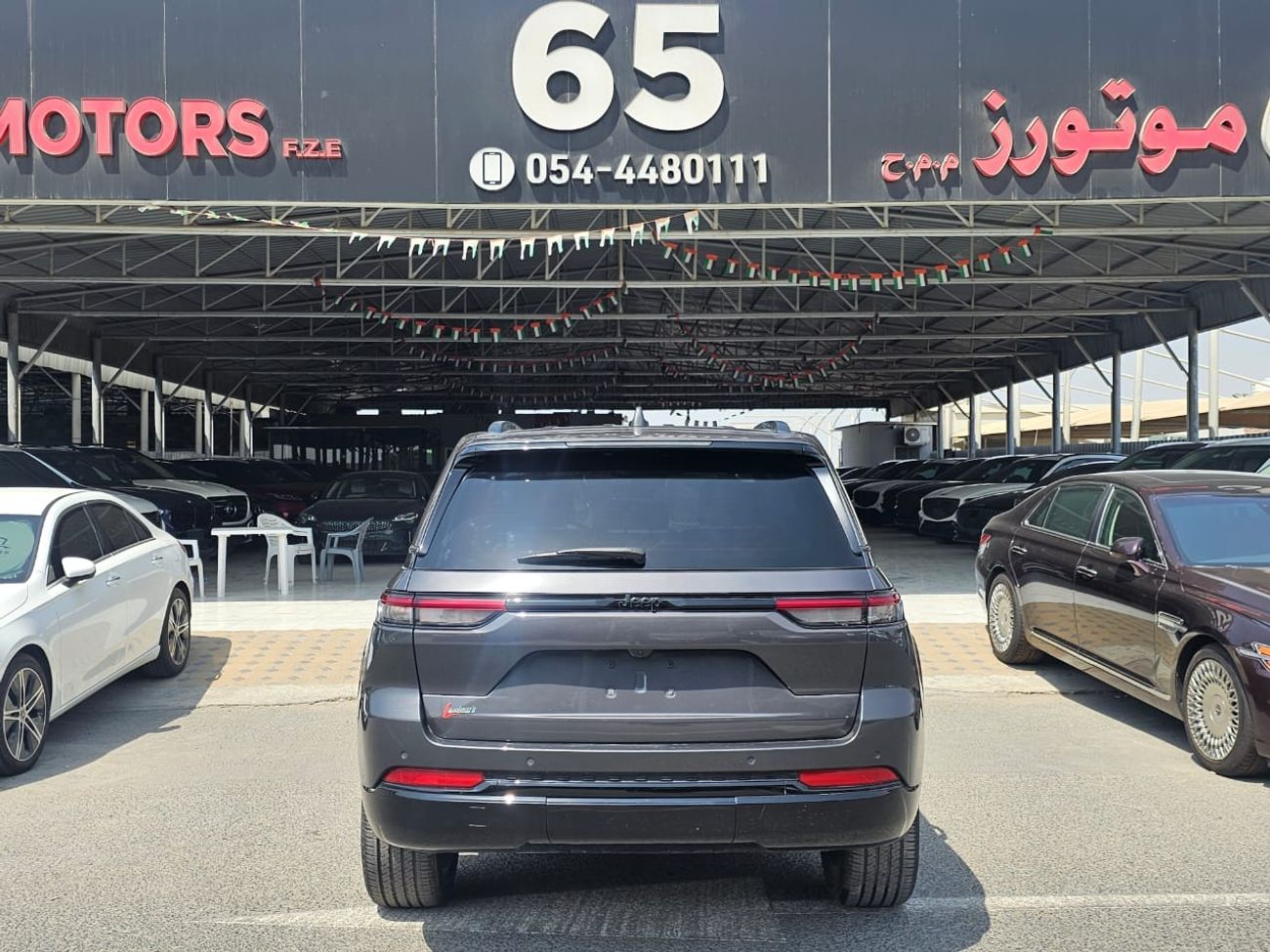 جيب جراند شيروكي Laredo 3.6L RWD