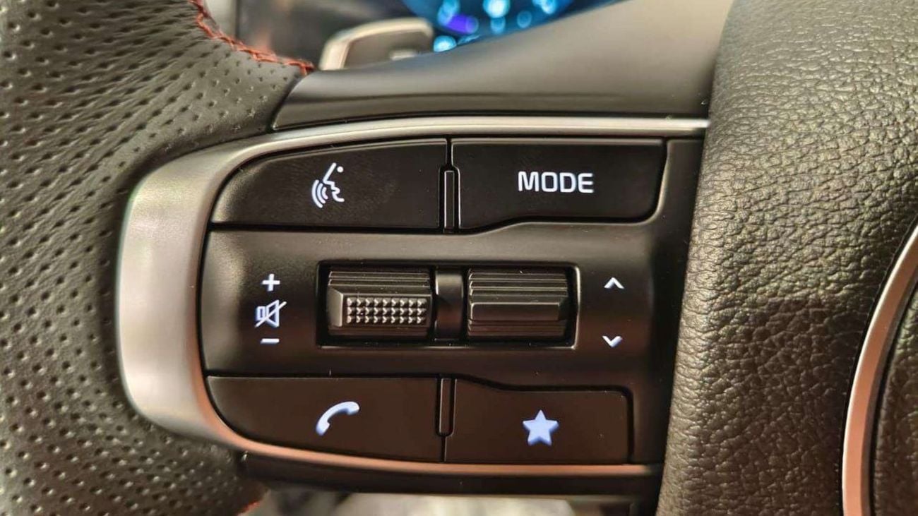 كيا سبورتيج 2.0L MPFI | Petrol | Automatic | All Wheel Drive | 5 Seats | 5 Door