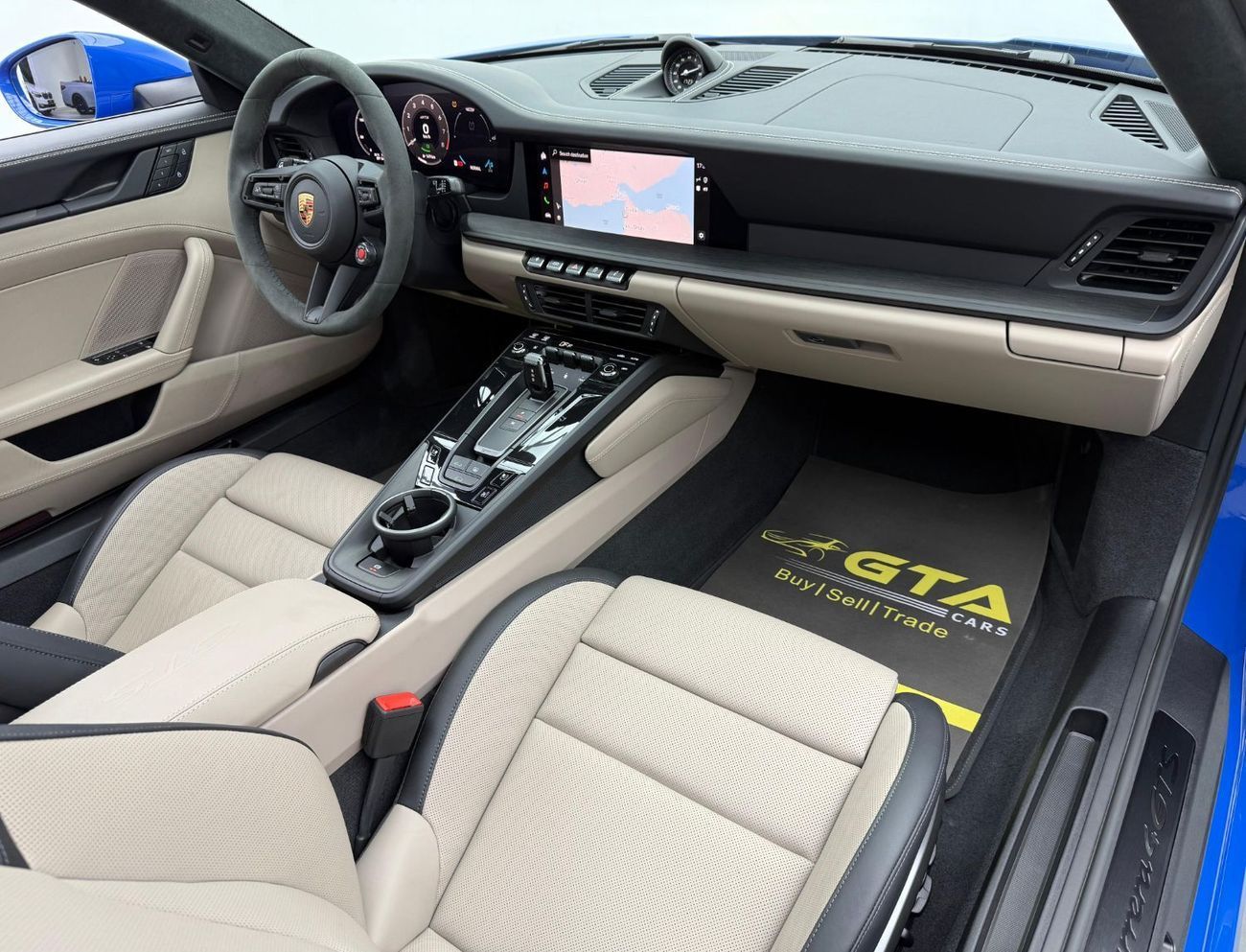 Porsche 911 *Brand New* 2025 Porsche 911 Carrera 4 GTS, 2026 Porsche Warranty, Fully Loaded, Delivery Kms, Euro