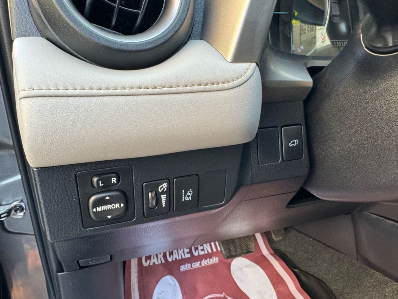 Toyota RAV4 2016 LIMITED HYBRID ENGINE FULL OPTION AWD LOW MILES USA IMPORTED