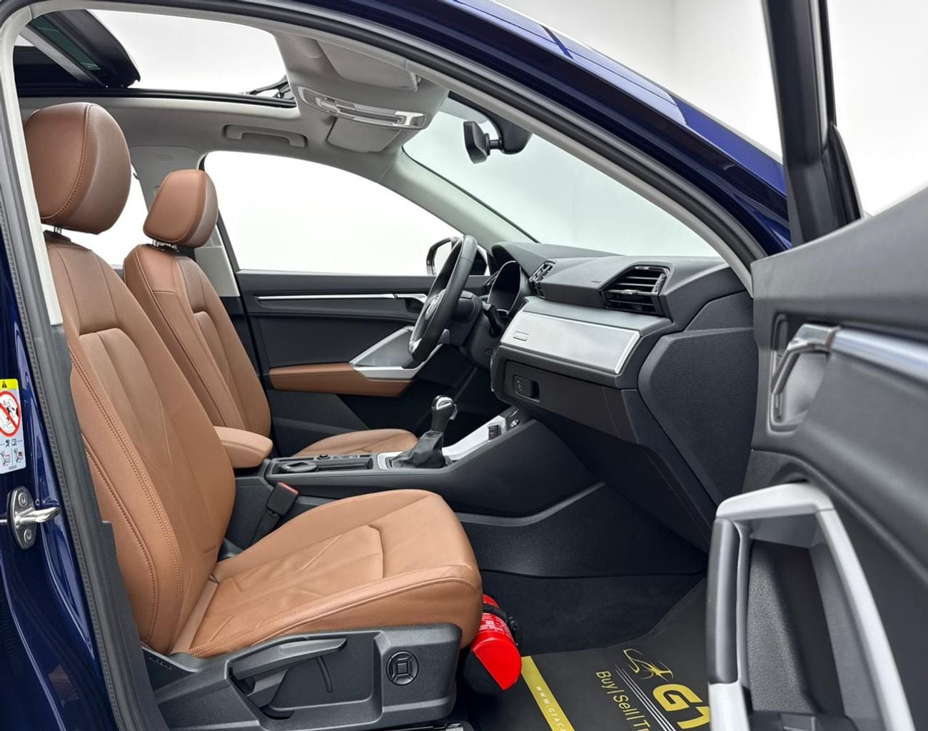 Audi Q3 2024 Audi Q3 35 TFSI S-Line, 2026 Audi Warranty, 2028 Audi Service Pack, Excellent Condition, GCC