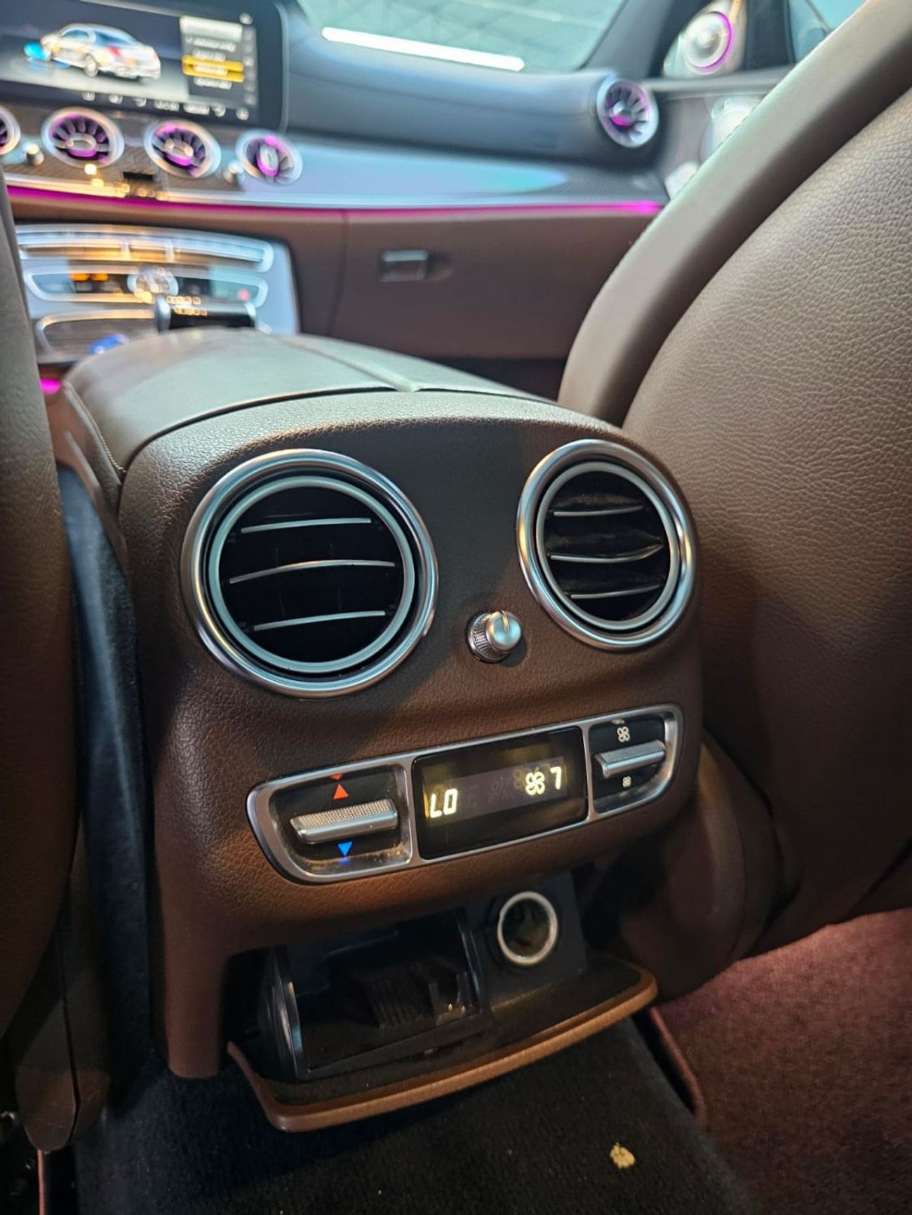 مرسيدس بنز E 63S 4MATIC+ 4.0L