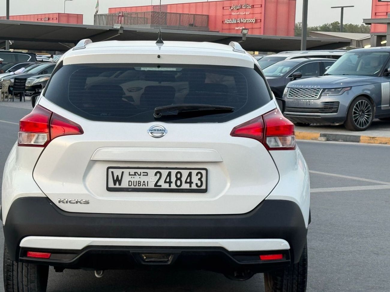 Nissan Kicks SV 1.6L good condition inside &out