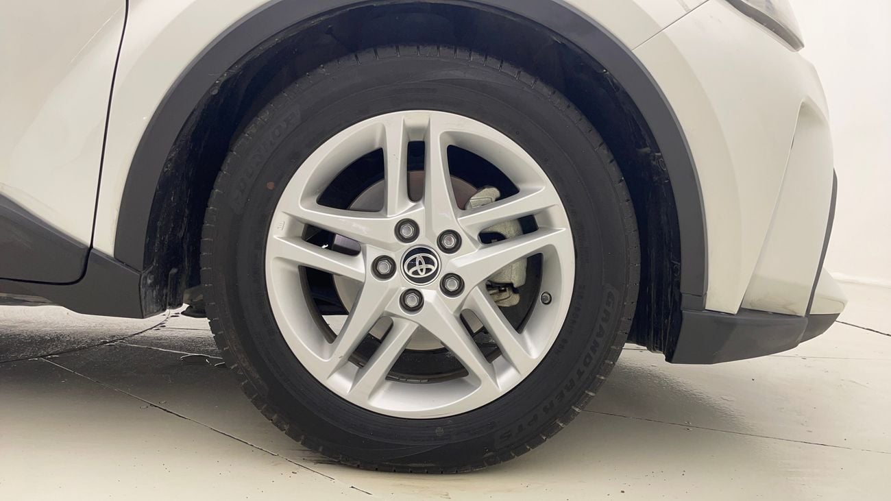 تويوتا CHR VX 1.8 | بدون دفعة مقدمة | اختبار القيادة في المنزل