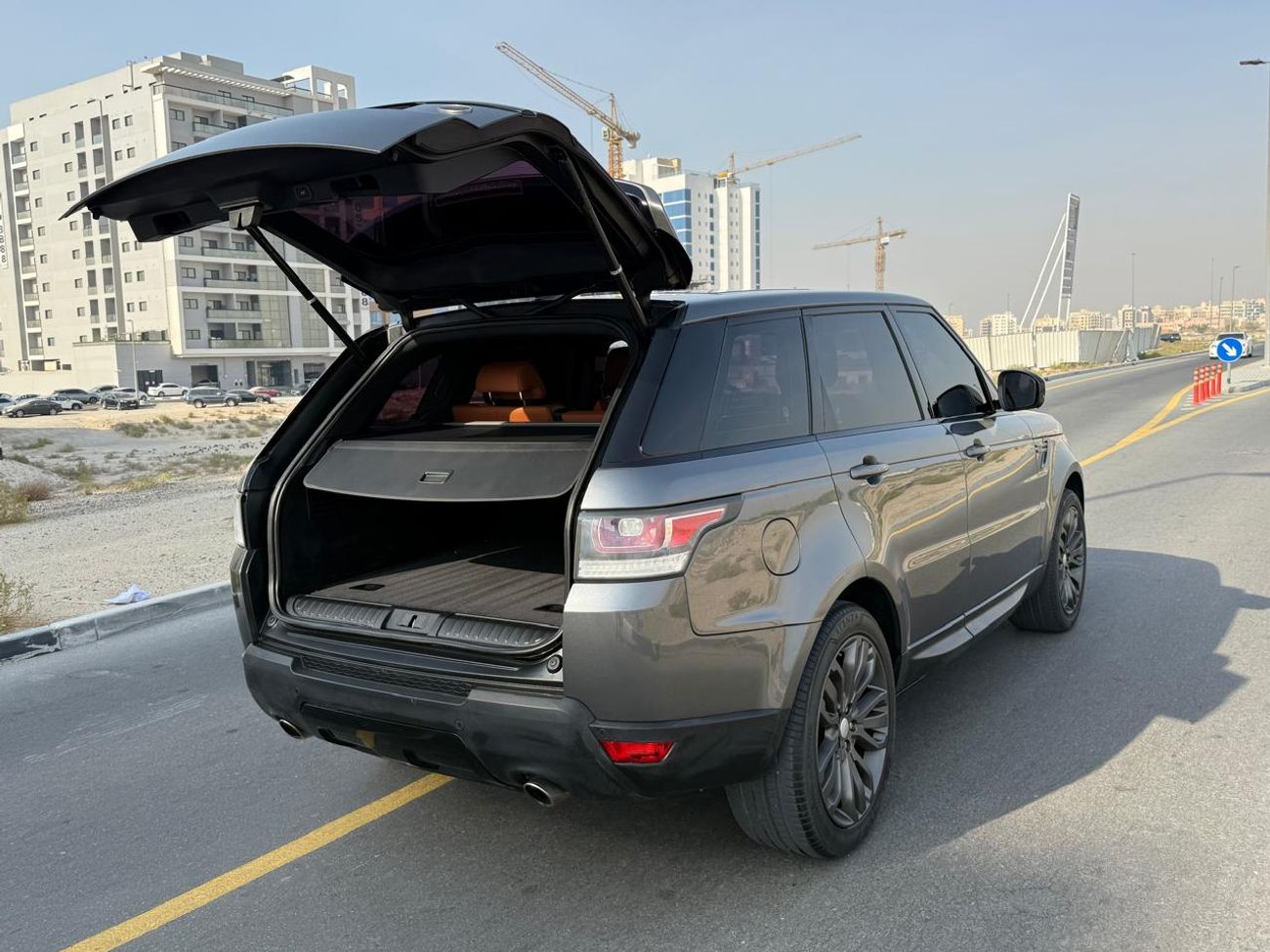 Land Rover Range Rover Sport Supercharged 5.0L V8