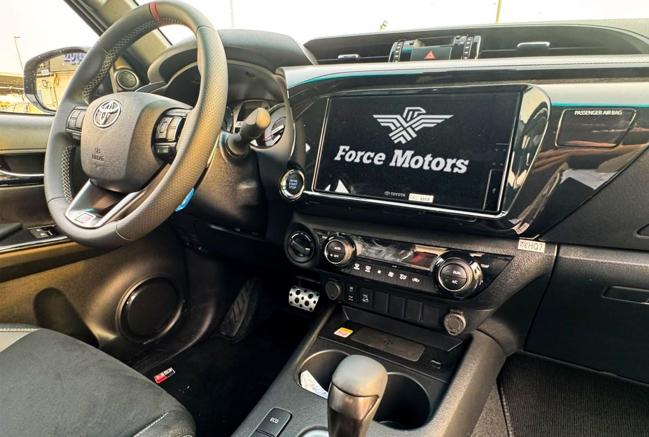 Toyota Hilux GR SPORT