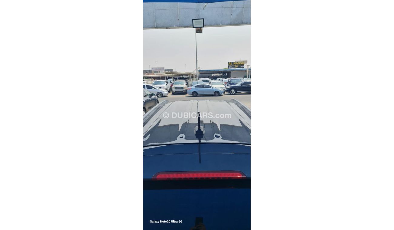 كيا سورينتو السيارة جيدة جدا ونظيفة