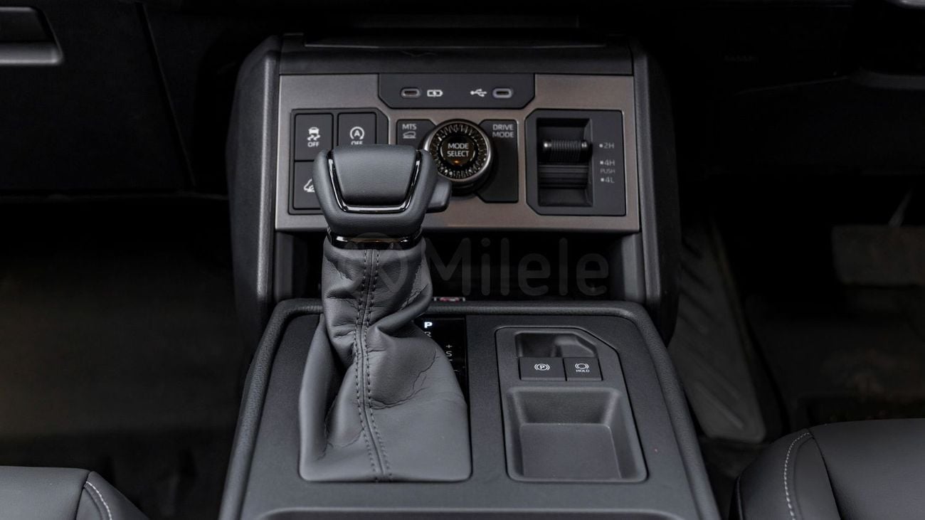 تويوتا هيلوكس (RHD) TOYOTA HILUX TRAVO OVERLAND PLUS | EXPORT ONLY