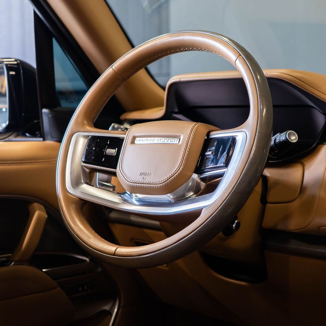 Land Rover Range Rover AED 10,540 P.M • 0% Downpayment • Land Rover Range Rover SV • 1 Year Warranty