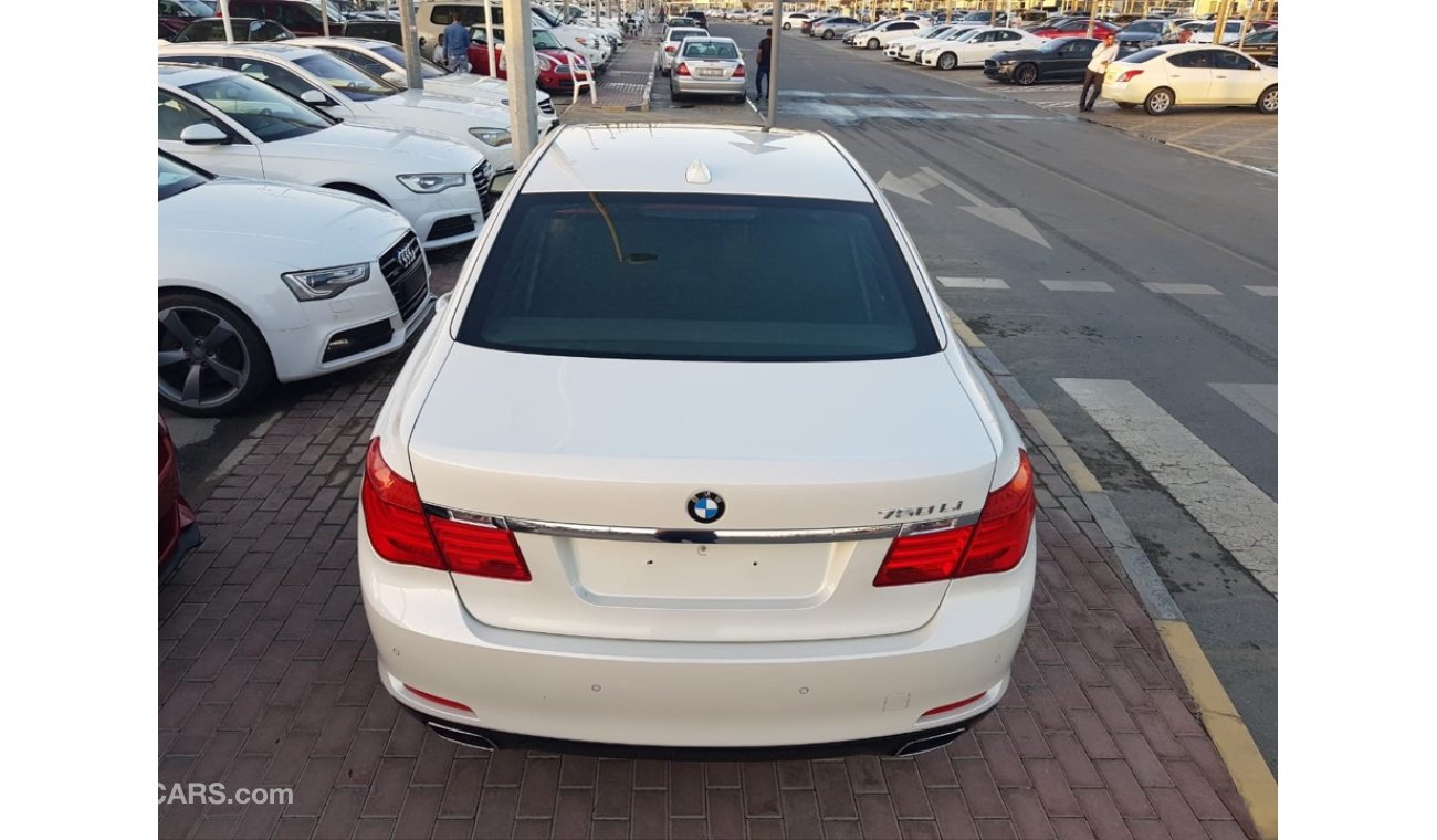 BMW 750Li Bmw 750 model 2012 GCC car prefect condition full service full option low mileage