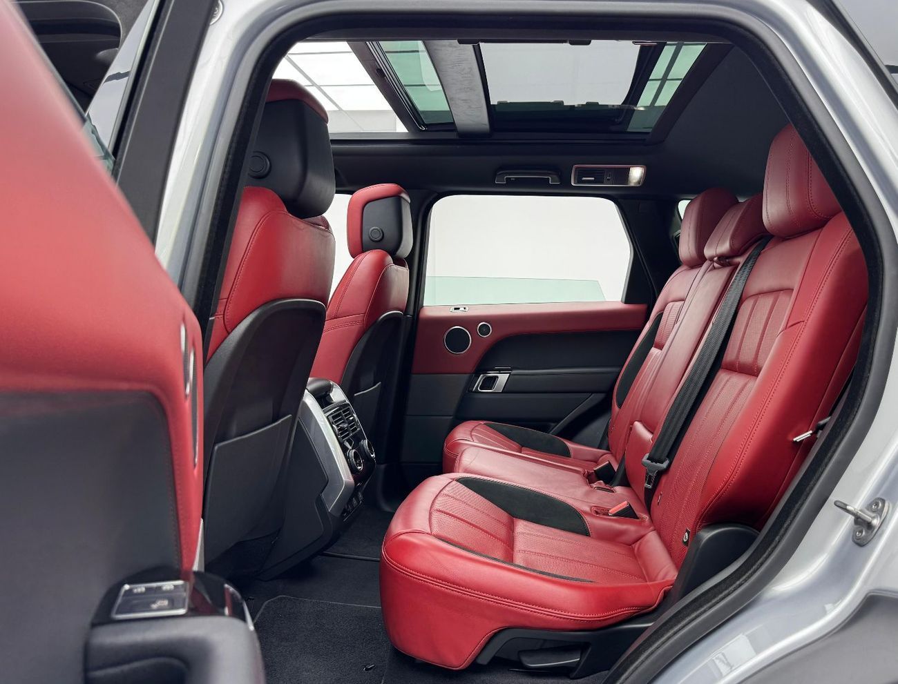 Land Rover Range Rover Sport HSE 3.0L (340 HP) 2022 Range Rover Sport HSE V6, RR Warranty, Full RR Service History, Excellent Con