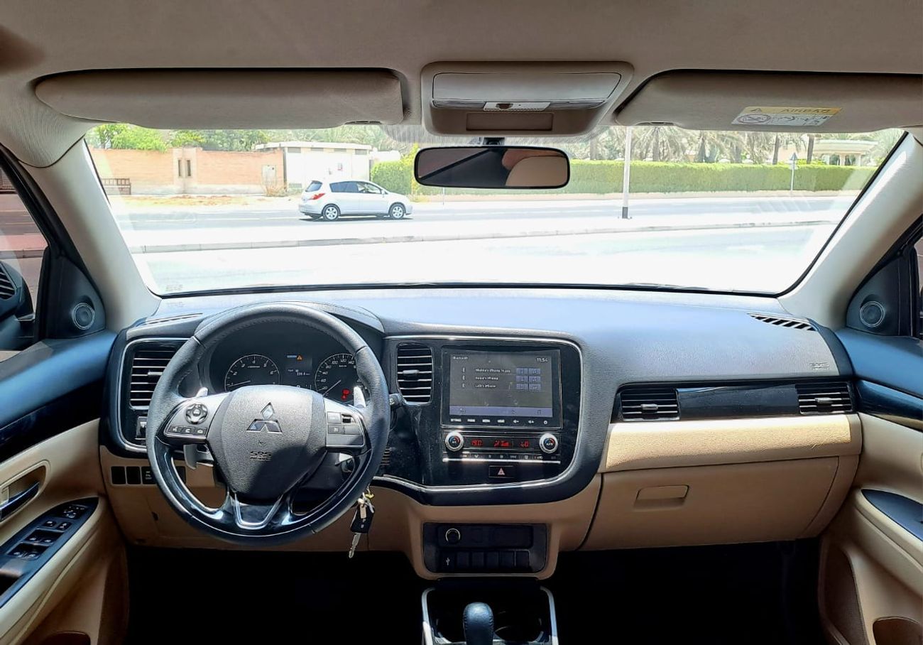 Mitsubishi Outlander GLX High 2.4L 899-Monthly l GCC l Cruise, Camera, 4x4 l Accident Free