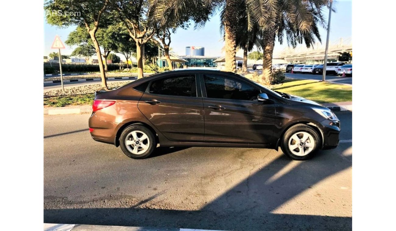 هيونداي أكسنت HYUNDAI ACCENT 2015 MODEL GCC CAR IN EXCELLENT CONDITION WITH A LOW MILAGE ONLY 94000 KM