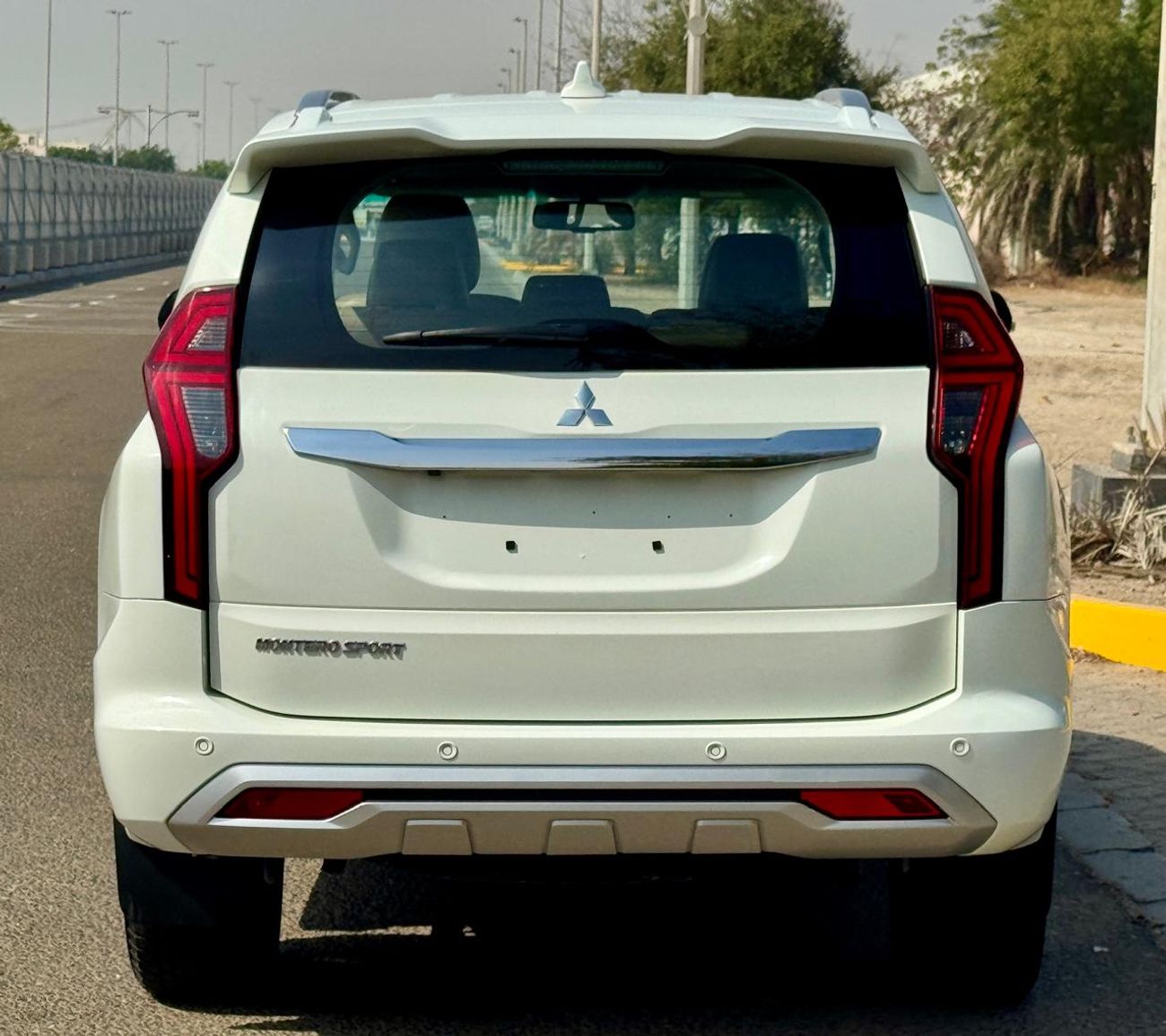 ميتسوبيشي مونتيرو سبورت GLS Top 3.0L