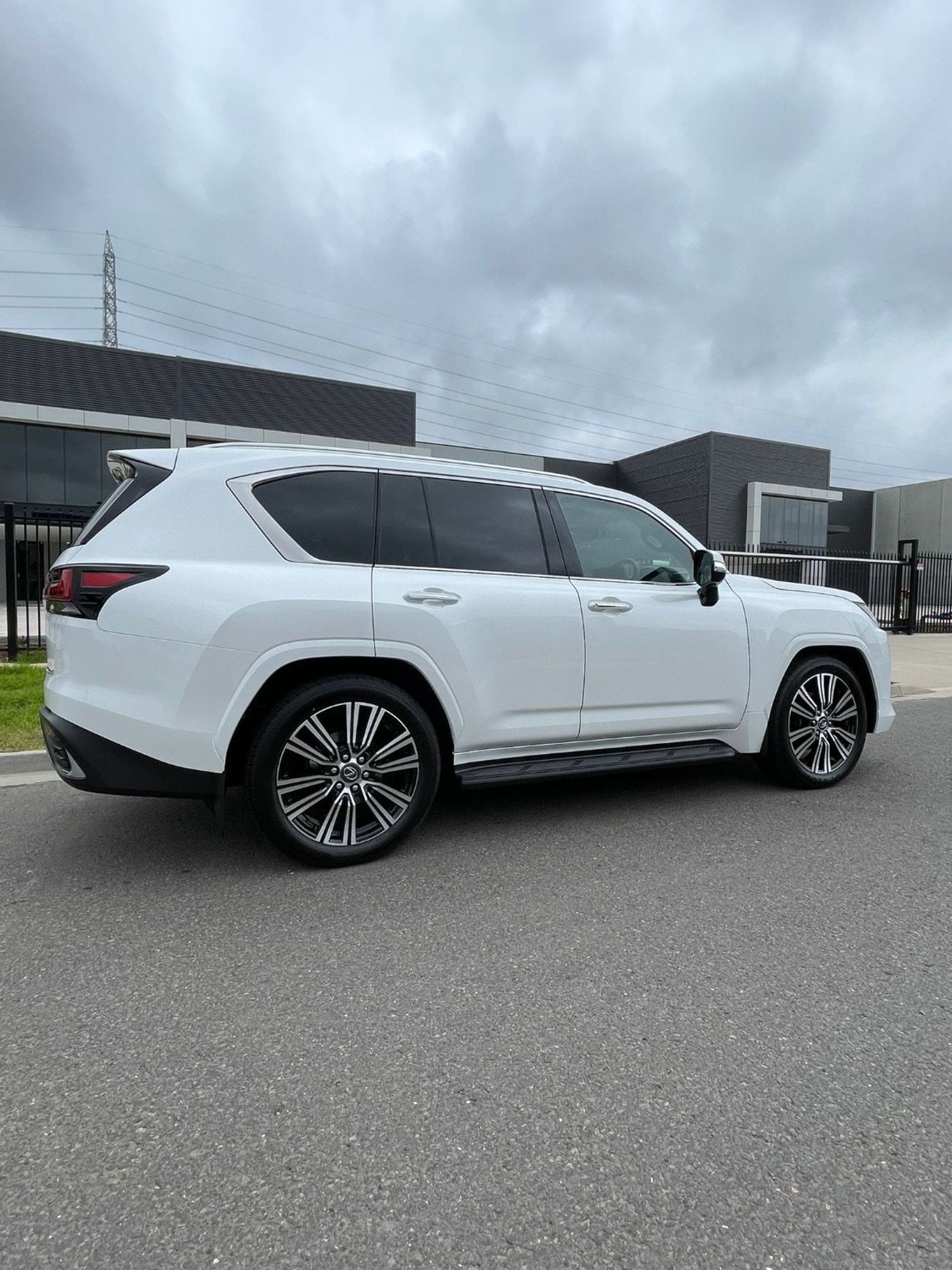 Lexus LX 500