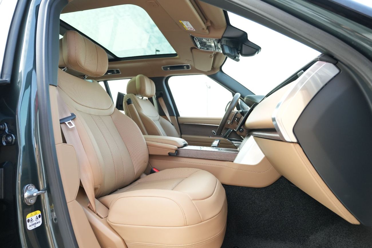 Land Rover Range Rover Autobiography P530 4.4L V8 Belgravia Green - Tan 2026 MY Export Only
