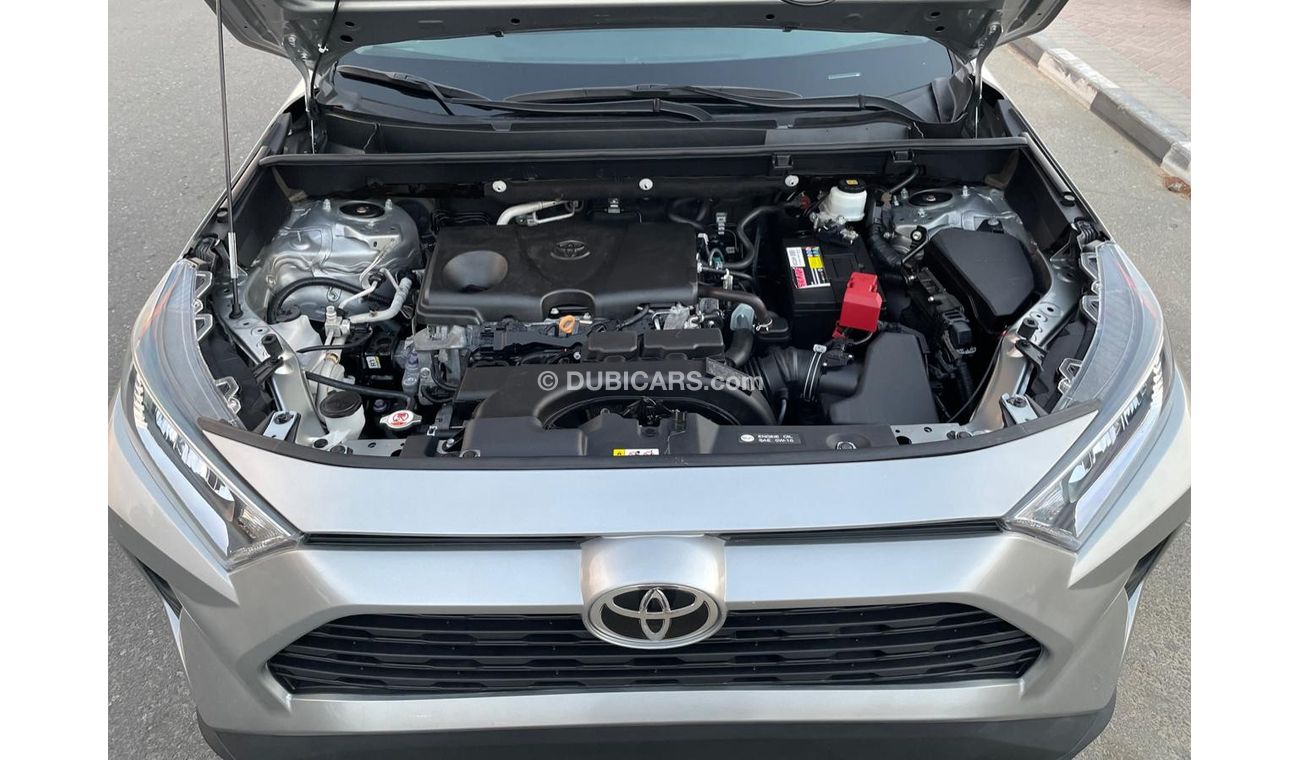 تويوتا راف ٤ LE