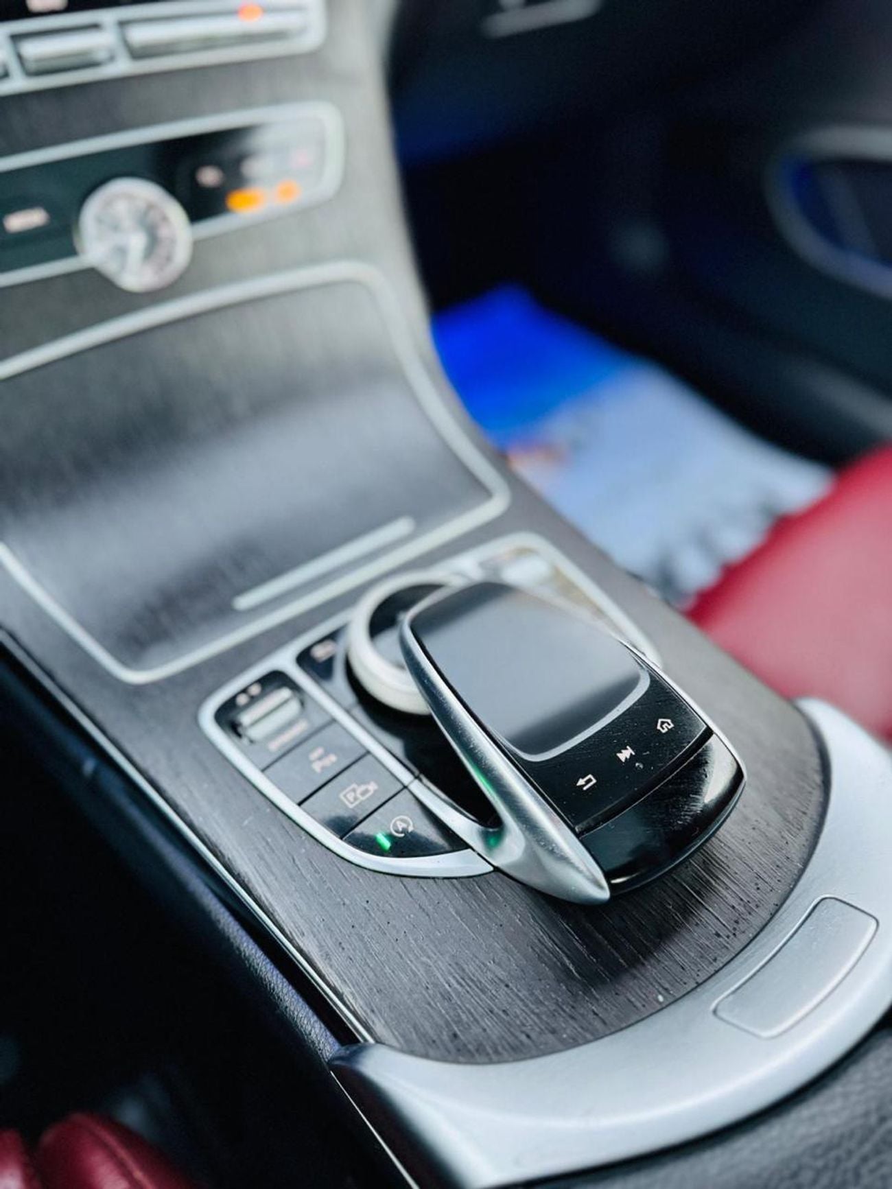 Mercedes Benz C300 STD (NON GCC)