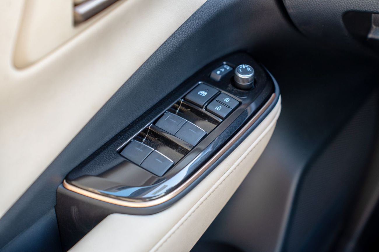 تويوتا كراون Toyota Crown 2026 2.5L Hybrid FWD