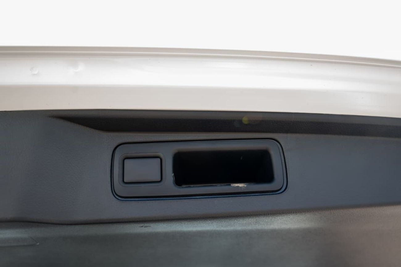 Toyota Fortuner 2.7L Petrol | 4 Cylinder | Automatic