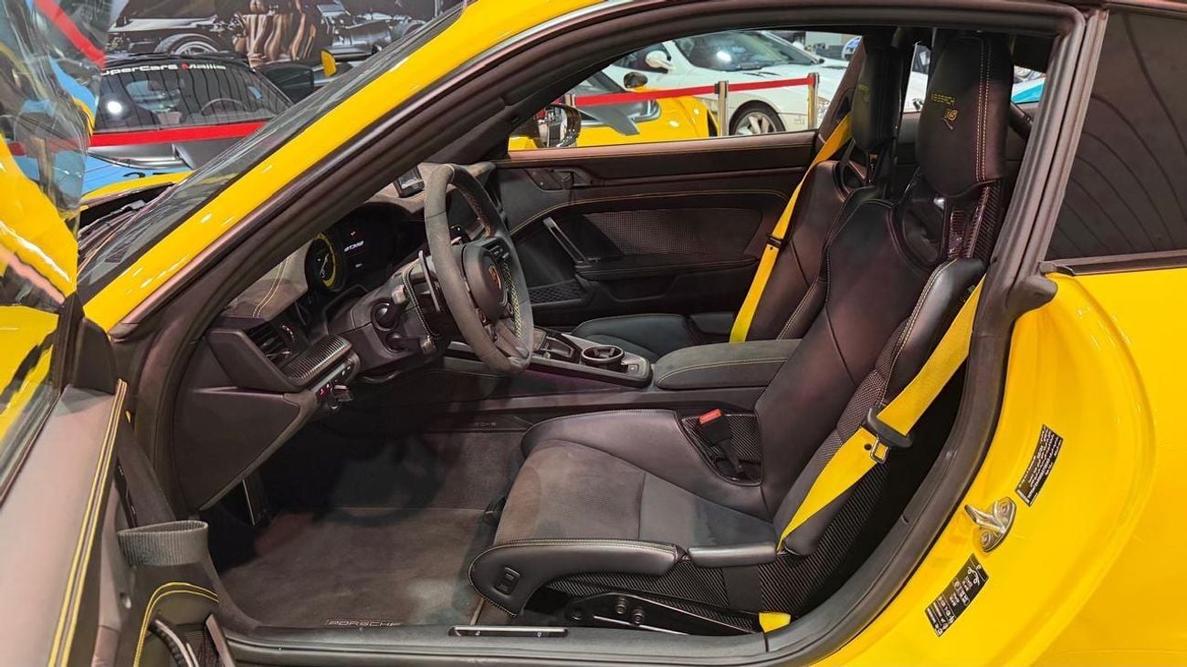 بورش كاريرا جي تي PORSCHE CARRERA 911/GT3 RS