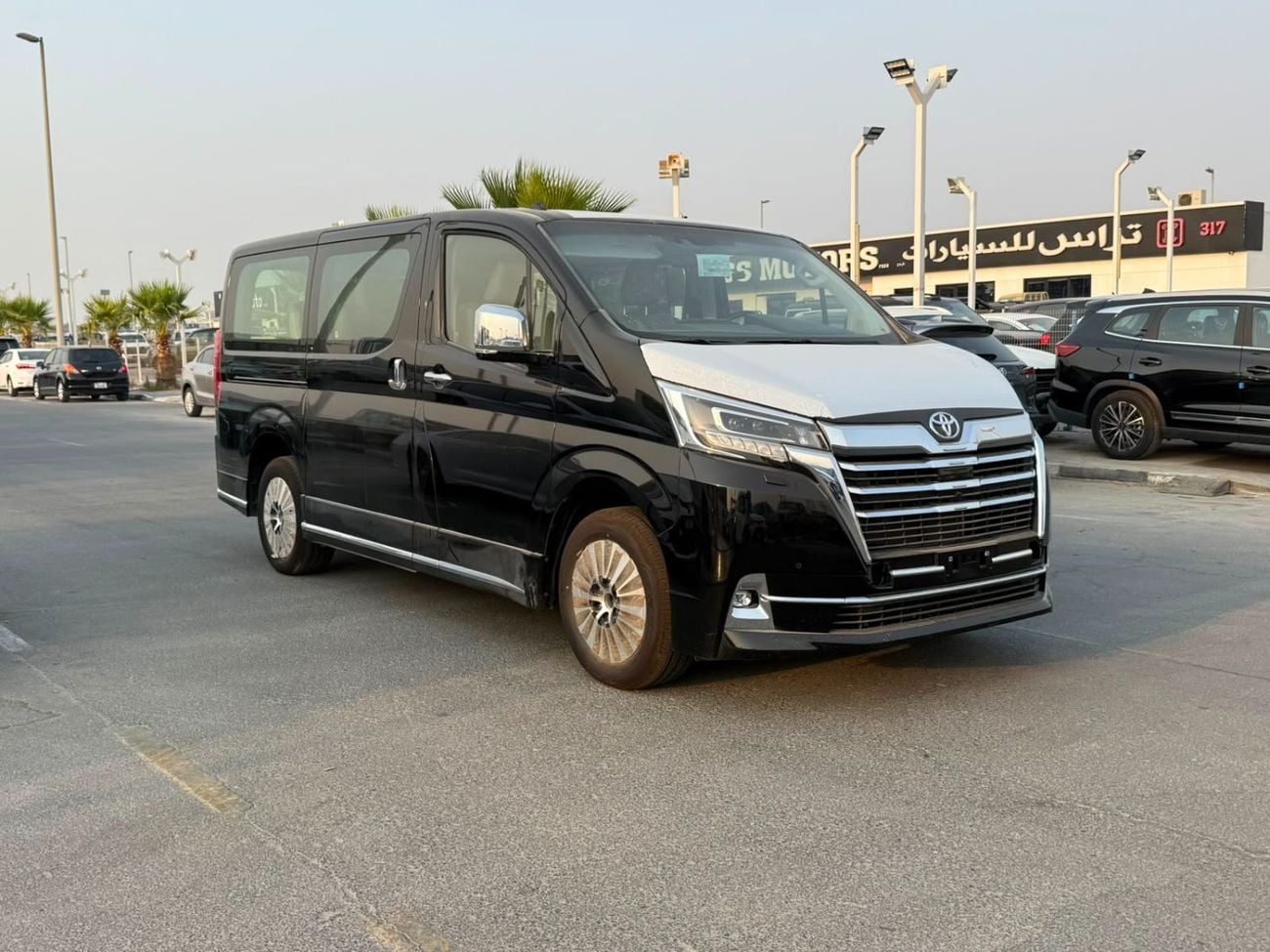 Toyota Granvia PREMIUM