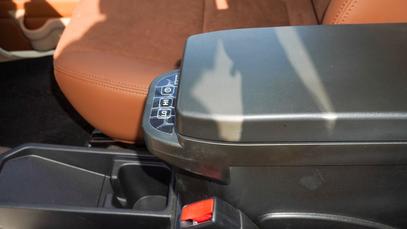 Toyota Land Cruiser 70 LX 4.0L V6 A/T