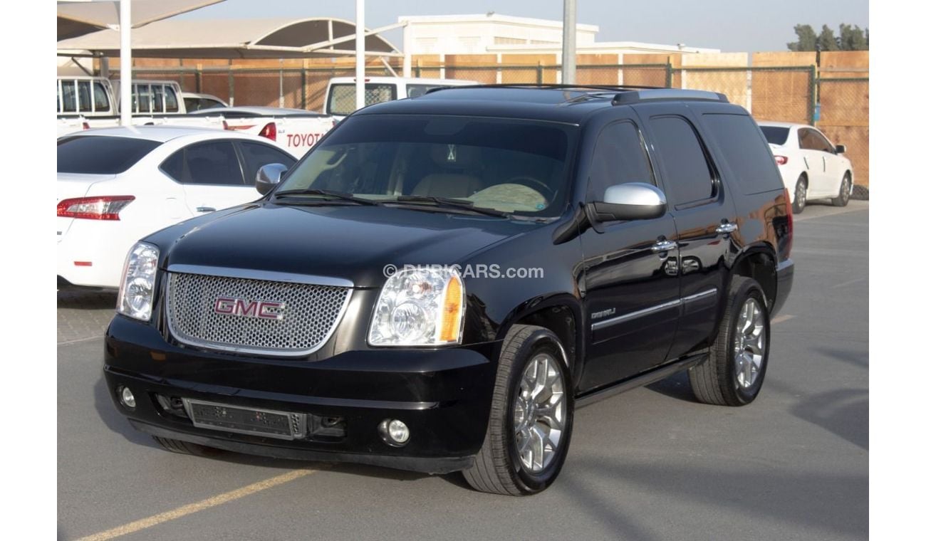 GMC Yukon GMC YOUKAN DENALI 2010