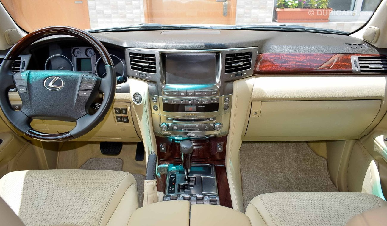 Lexus LX570