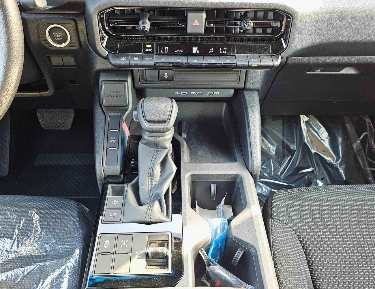 Toyota Prado URBAN-E EURO 4 | 2.8L V4 DIESEL | DVD + CAMERA | AUTO A/C | 4WD (CODE # URBAN-E)