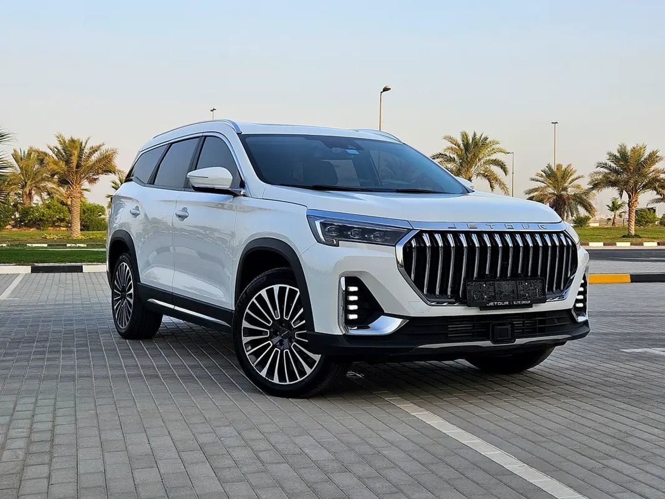 جيتور X90 بلس 2.0T Luxury | GCC Specs | Premium Condition 4 Cyliner Luxury SUV