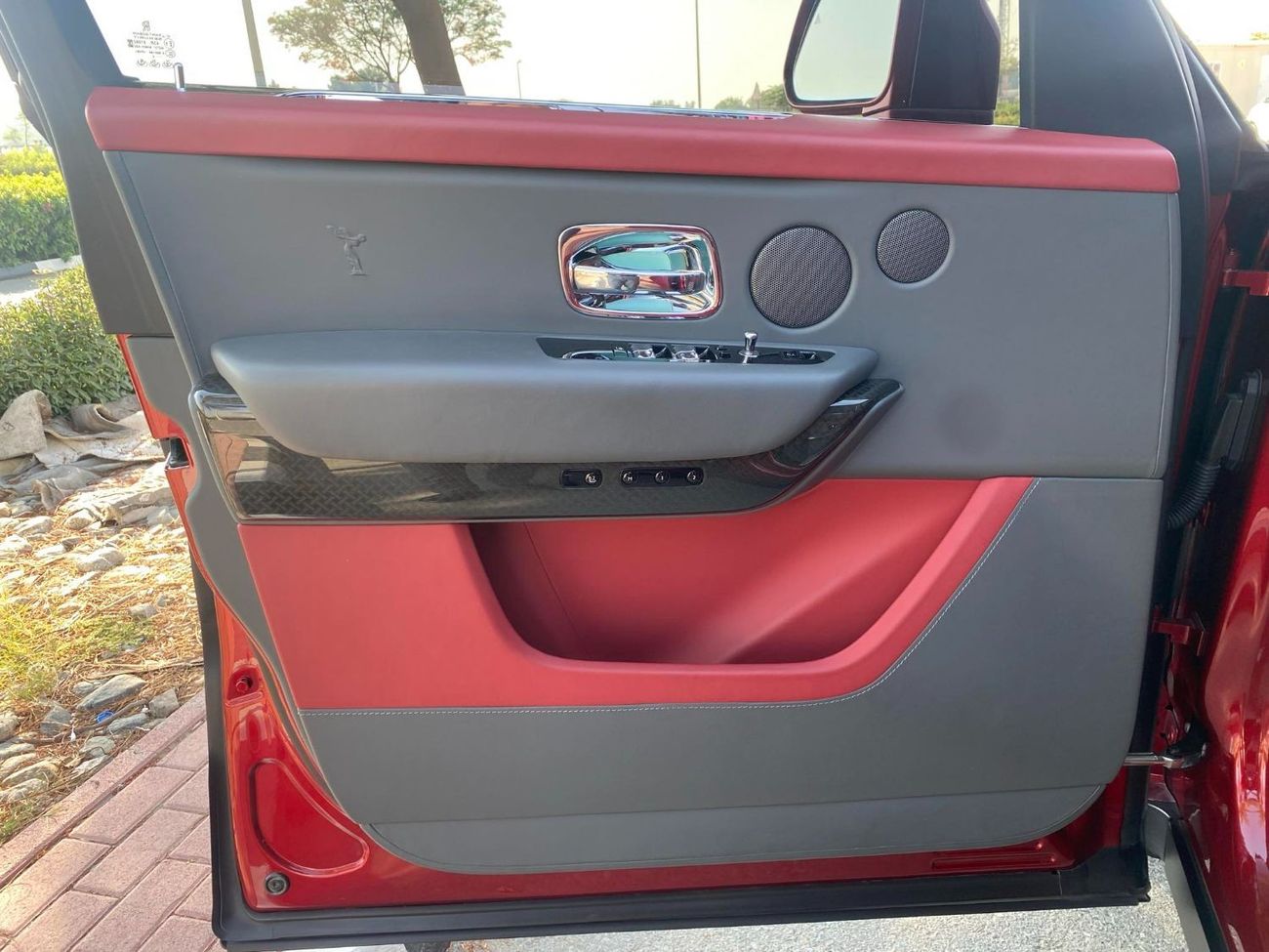 Rolls-Royce Cullinan Black Badge GCC SPEC UNDER WARRANTY NEAT AND CLEAN